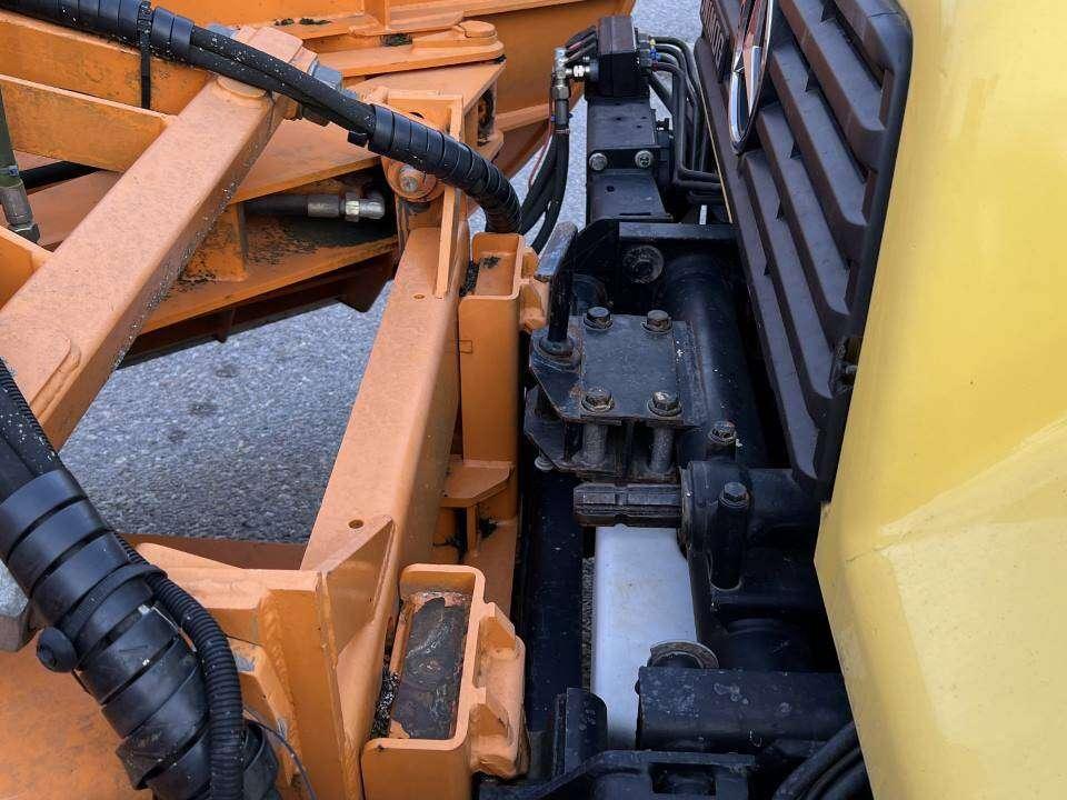 Unimog U130 Foto 12