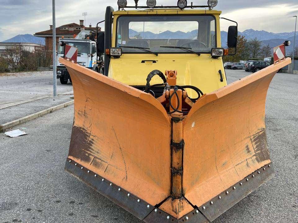 Unimog U130 Foto 2