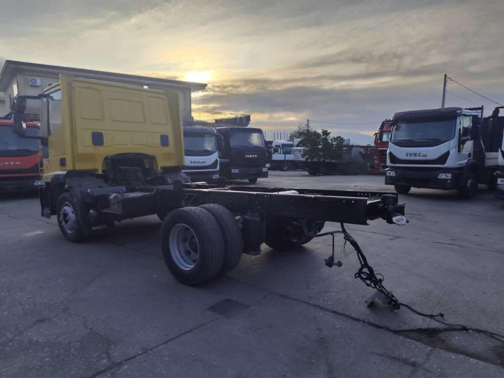 Iveco EUROCARGO 120E28P Foto 13