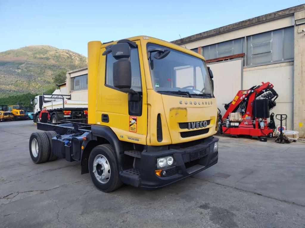 Iveco EUROCARGO 120E28P Foto 21
