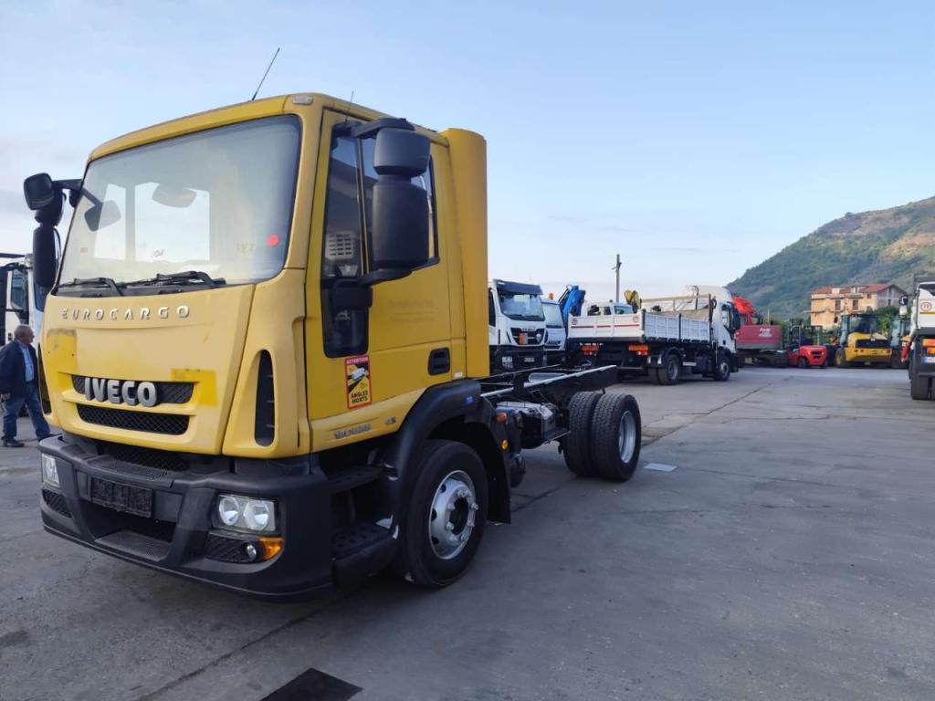 Iveco EUROCARGO 120E28P Foto 27