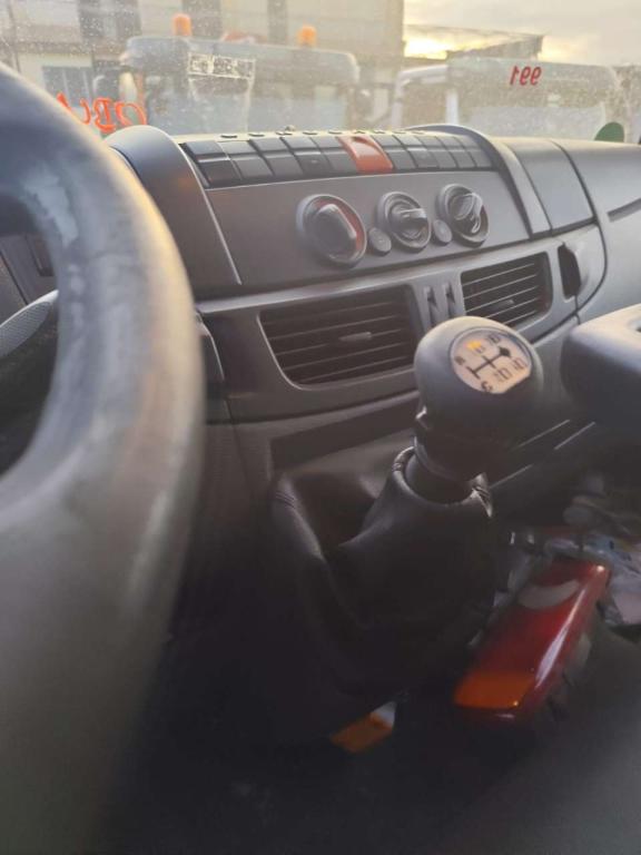 Iveco EUROCARGO 120E28P Foto 8