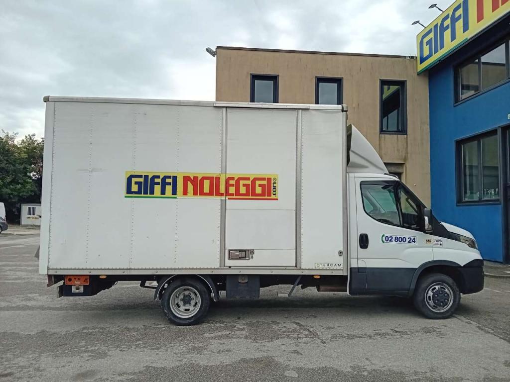 Iveco 35C14 Foto 3