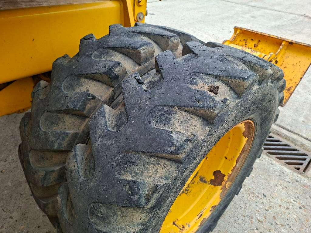 Komatsu PW 118 MR-8 (+ 3 buckets) Foto 11