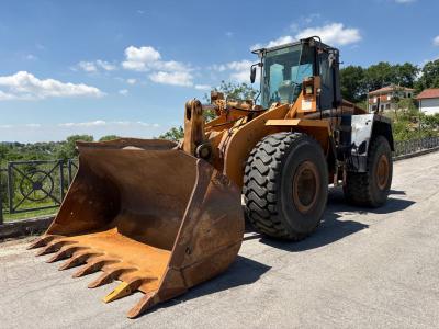 Case 821C vendida por Cioria Tractor Srls