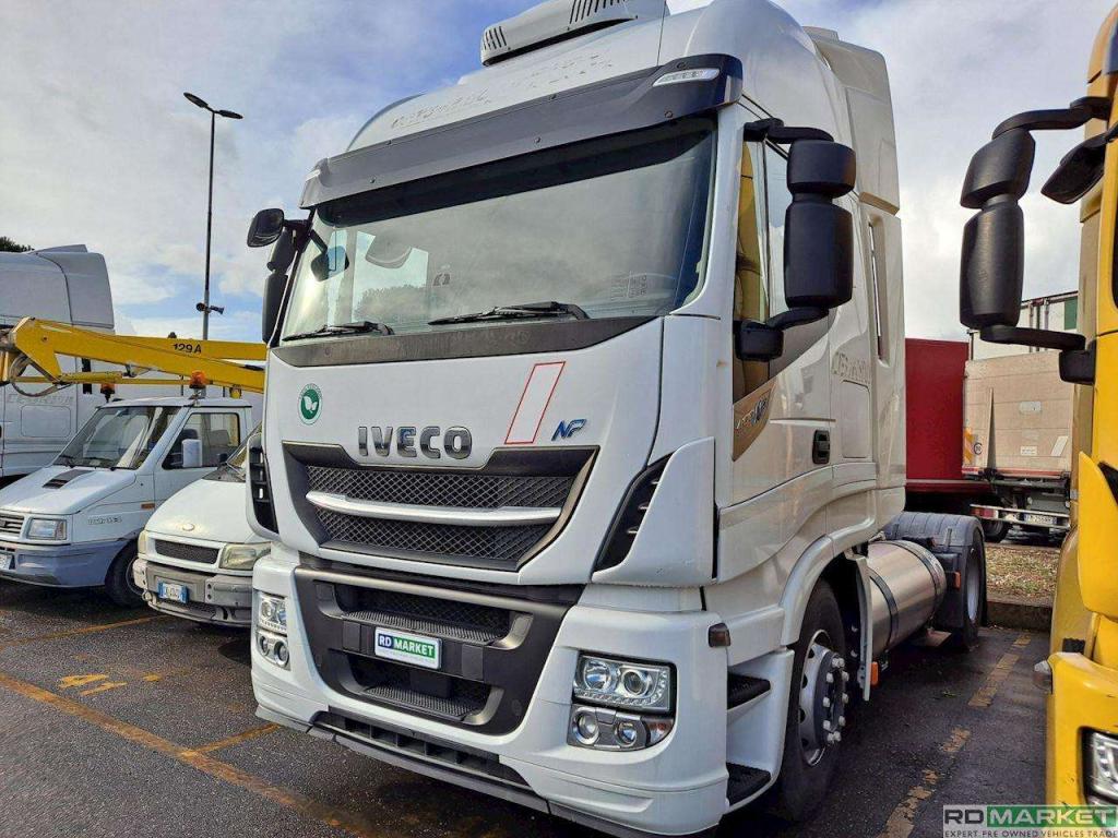 Iveco AS440S40 NP Foto 2