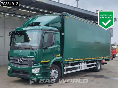 Mercedes-Benz Actros 1833 4X2 18tonner curtainsides 2000kg Ladebordwand Automatic Euro 6 vendida por BAS World B.V.