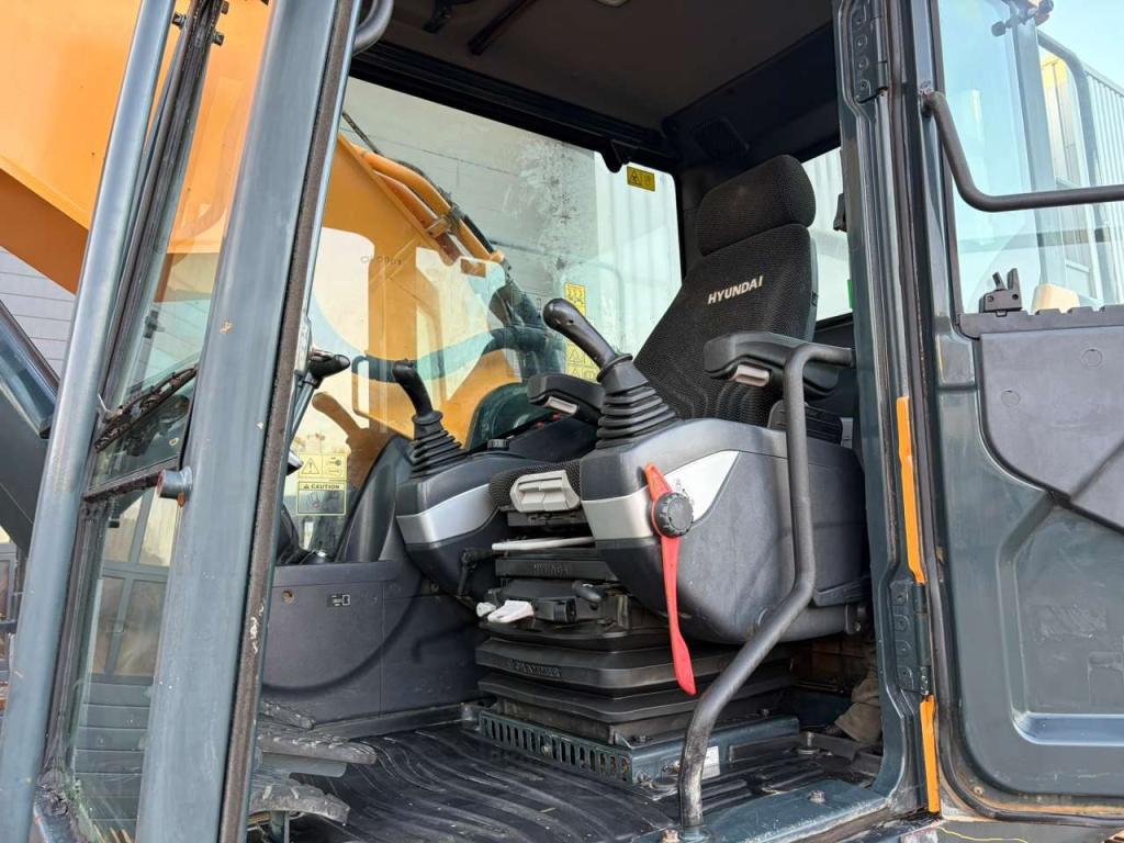 Hyundai HX380L Foto 20