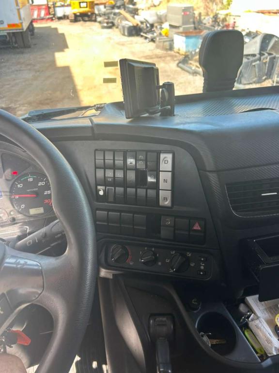 Iveco STRALIS HI-STREET 260S31 Foto 22
