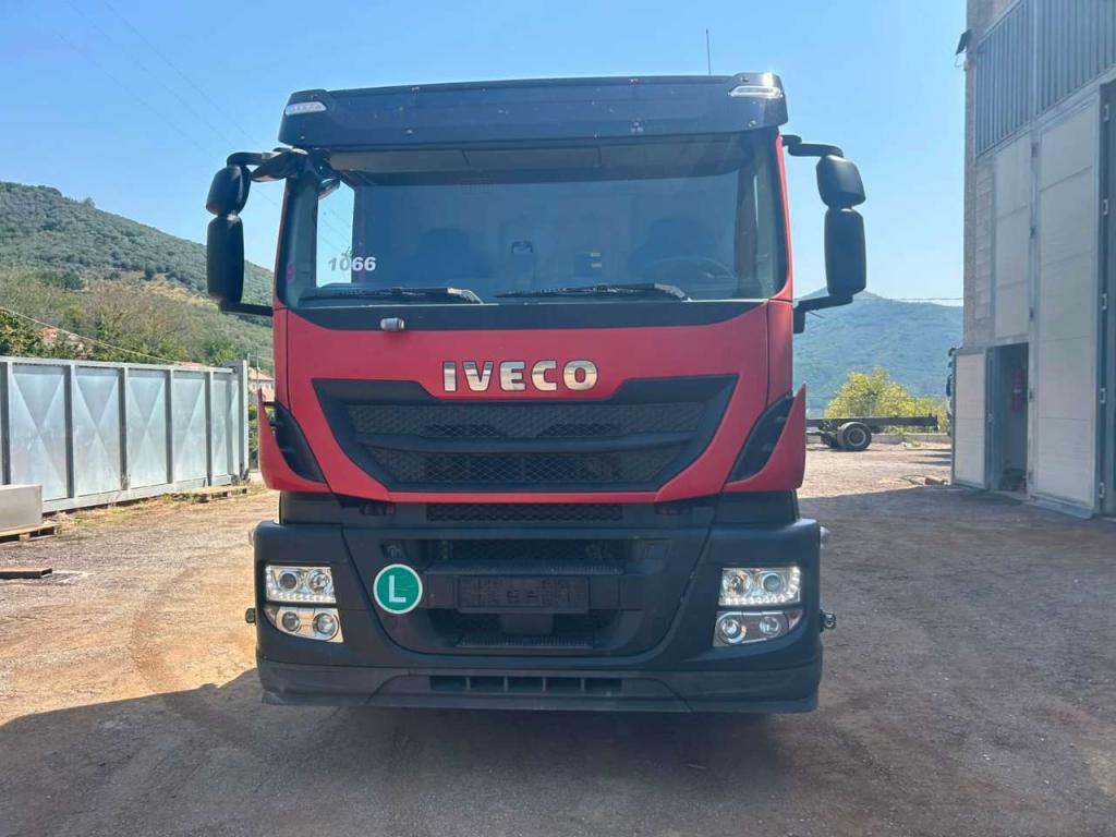 Iveco STRALIS HI-STREET 260S31 Foto 4