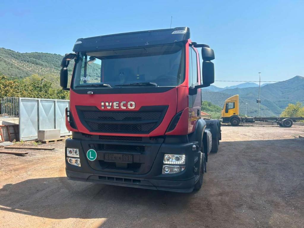 Iveco STRALIS HI-STREET 260S31 Foto 5