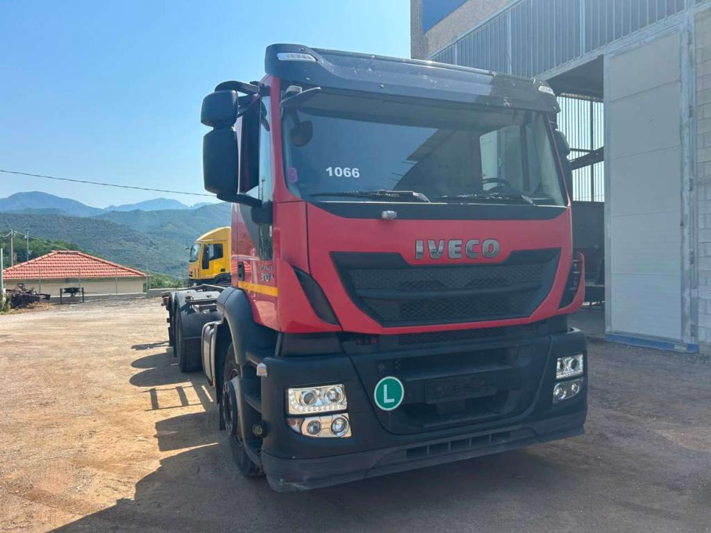 Iveco STRALIS HI-STREET 260S31 Foto 7