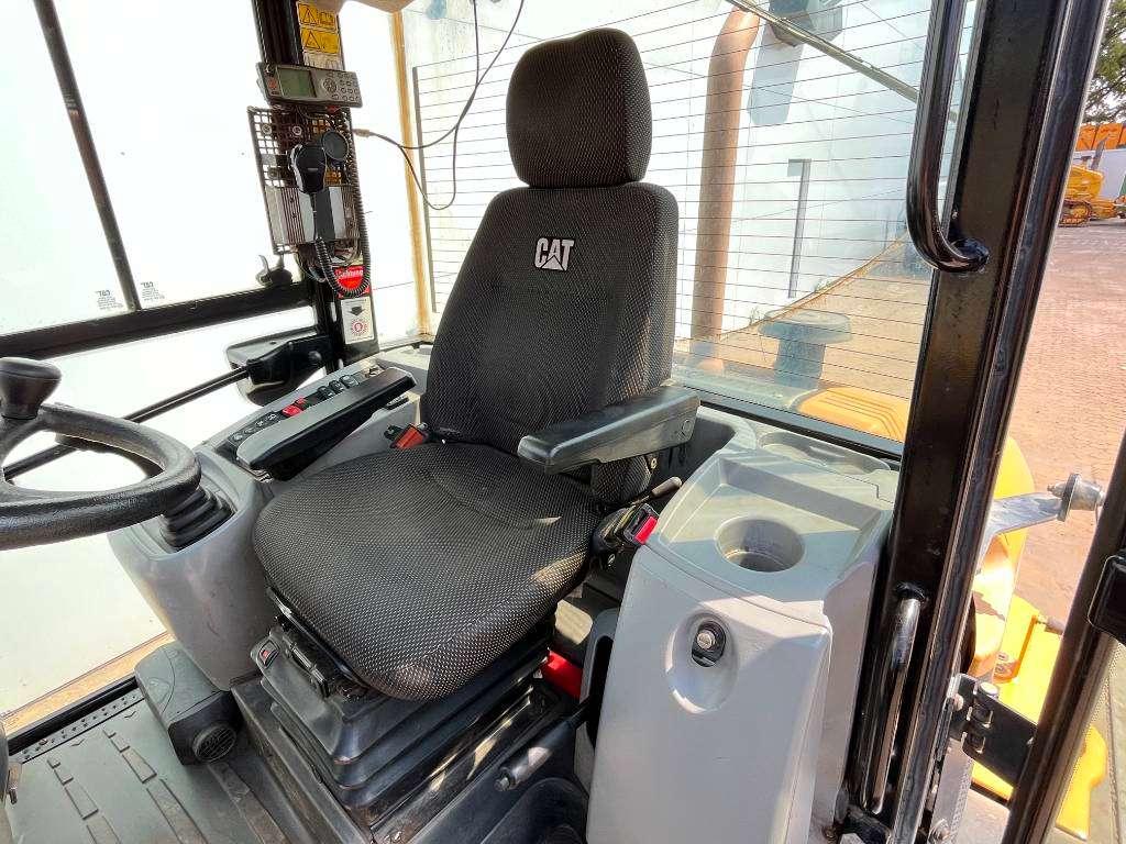 Caterpillar 908M - Quick Coupler / Automatic Greasing Foto 8