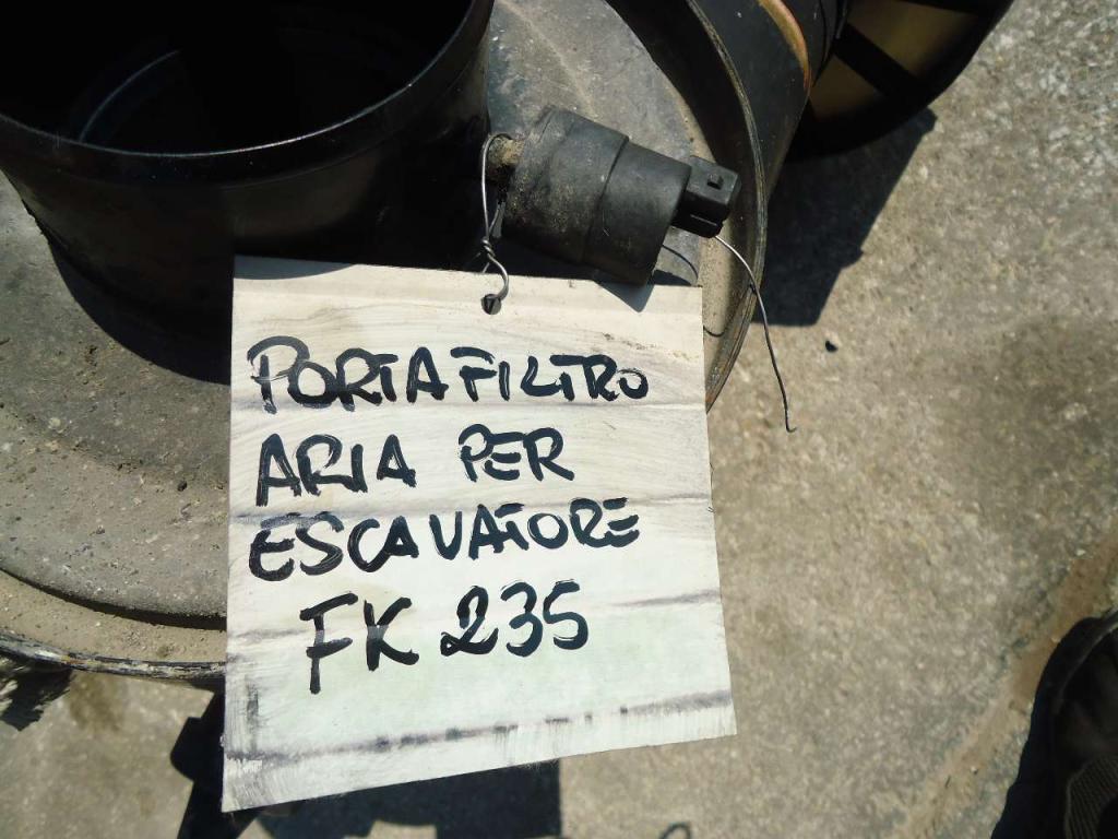Carcasa del filtro de aire para Fiat Kobelco 235 Foto 6