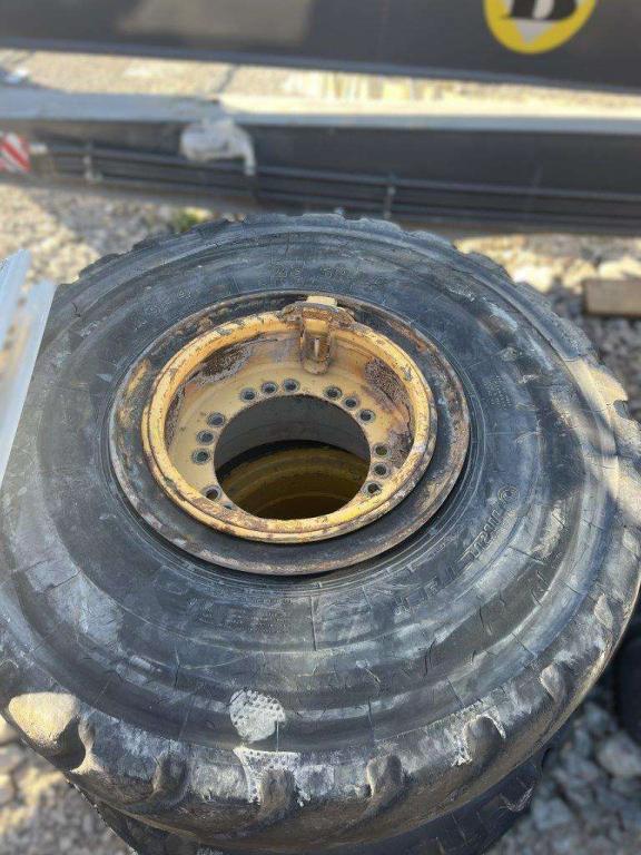 for 23.5R25 tires Rims para Volvo L110, L120 Foto 2