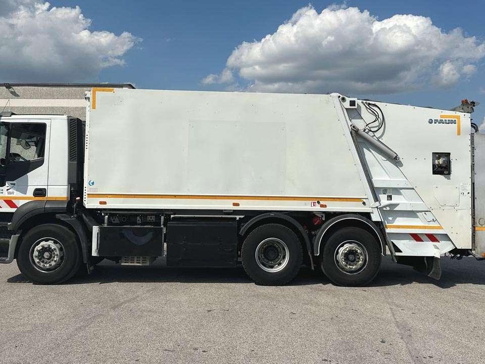 Iveco Stralis 330 6X2 Foto 2