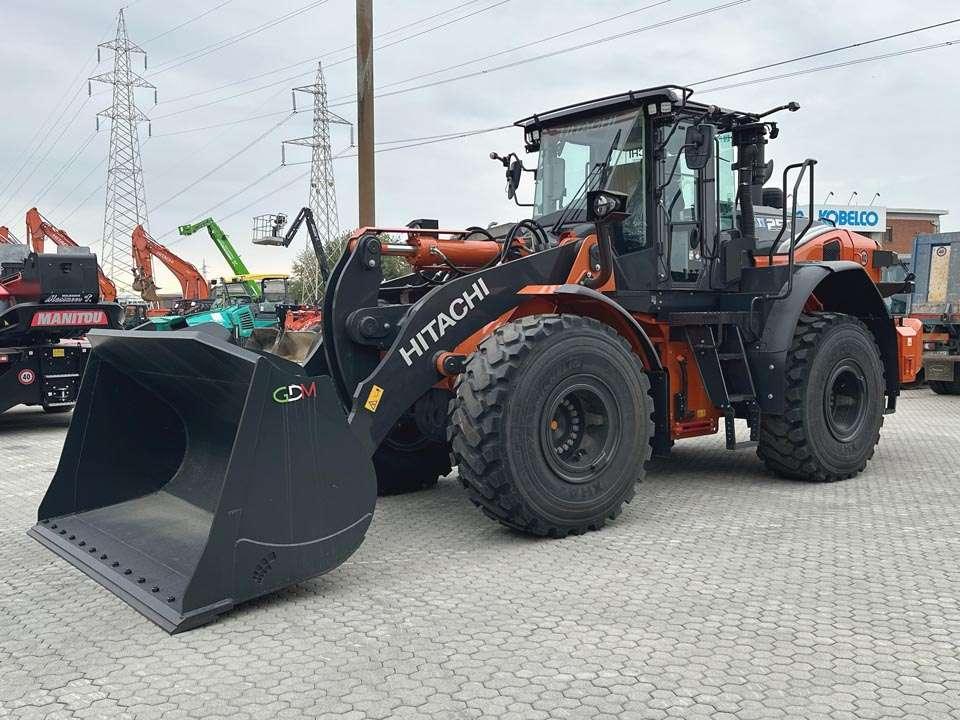 Hitachi ZW250-7 Foto 1