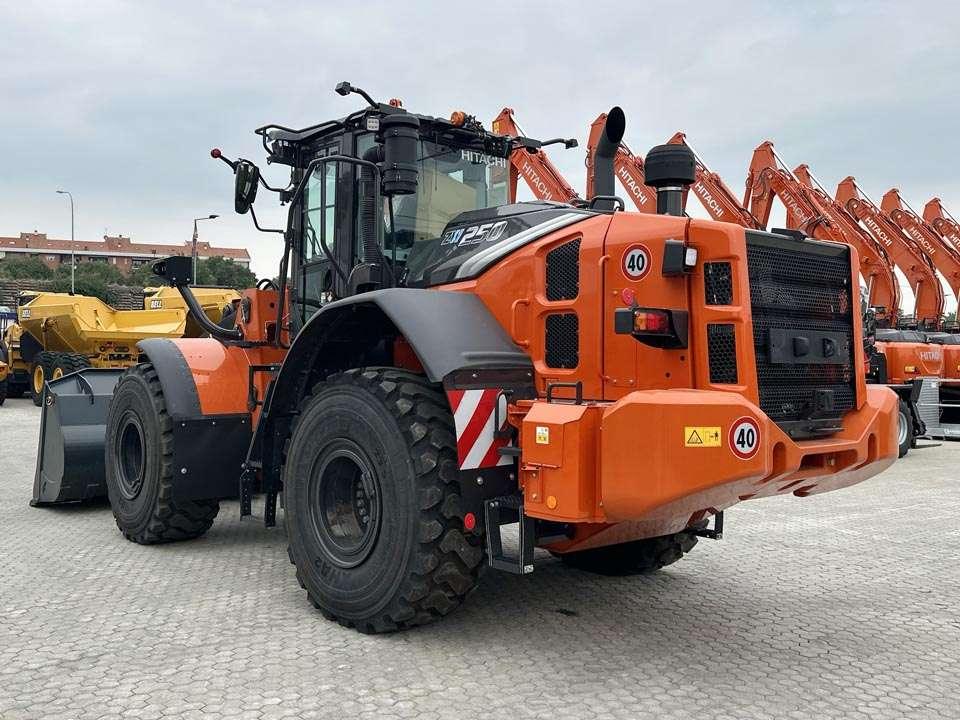 Hitachi ZW250-7 Foto 3