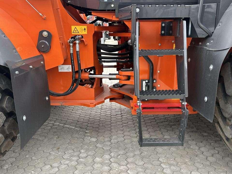 Hitachi ZW250-7 Foto 6