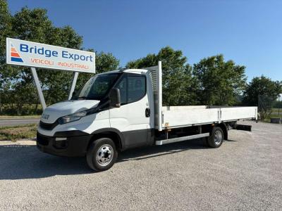 Iveco DAILY 35C14 euro 6 CASSONE LUNGO 5MT vendida por Bridge Export Srl