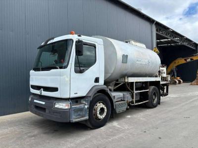 Renault Rincheval - 9.000 Liter vendida por Smitma B.V.