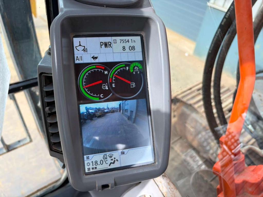 Hitachi ZX225US5LC Foto 25