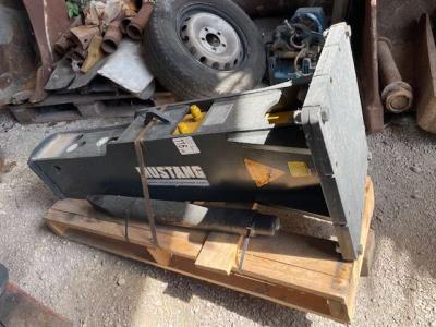 Mustang HM702 vendida por Italmacchine 2 Srl
