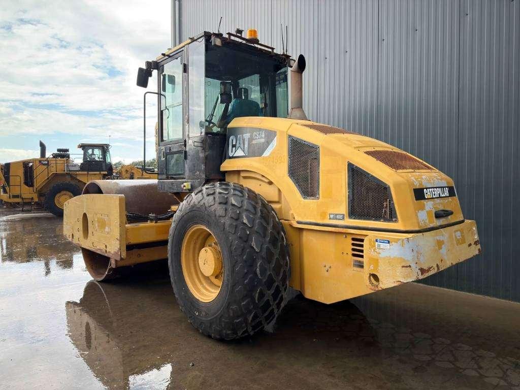 Caterpillar CS74 Foto 3