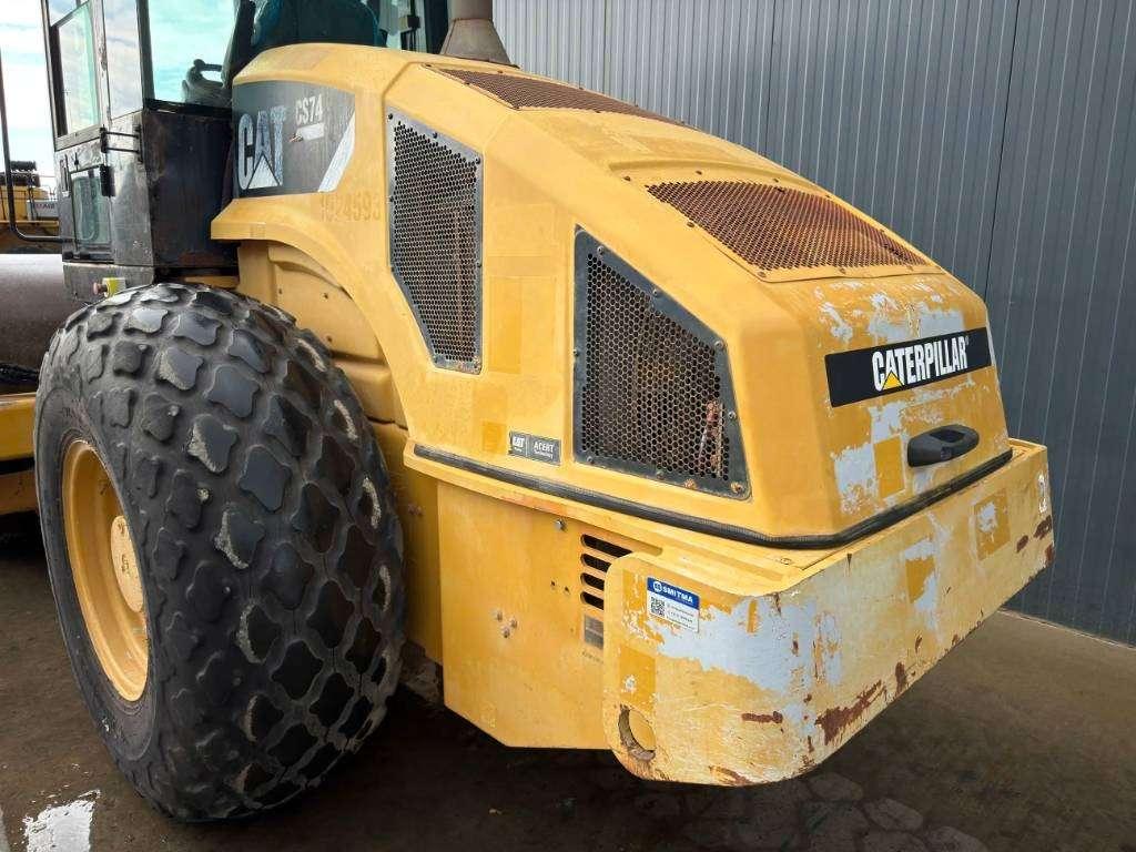 Caterpillar CS74 Foto 6