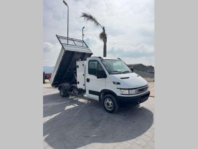 Iveco 35C12 Foto 1