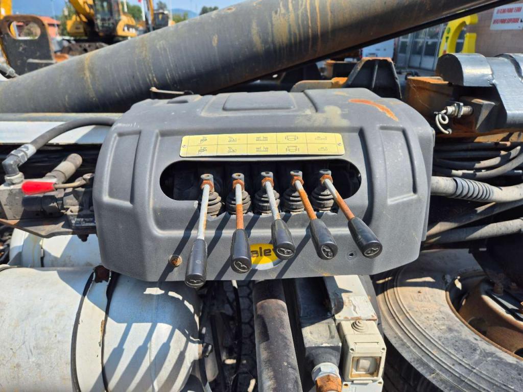 Iveco STRALIS 260S Foto 4