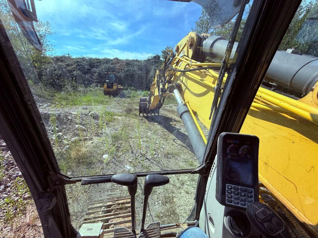 New Holland E 245 C Foto 7
