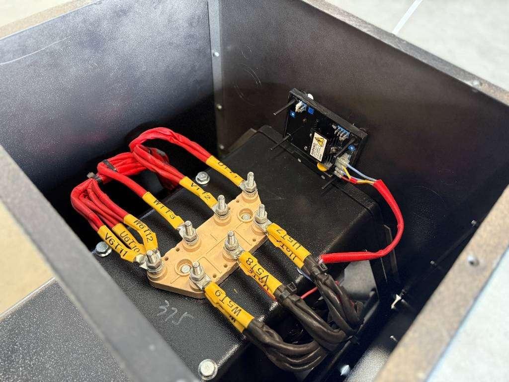 DPX CJ274G - 200 kVA Alternator - DPX-33908 Foto 5