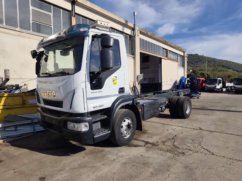 Iveco EUROCARGO 160-250 Foto 17