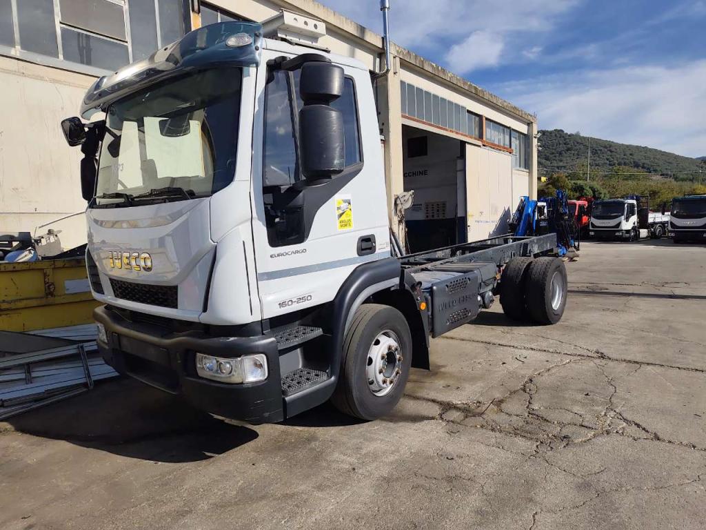 Iveco EUROCARGO 160-250 Foto 4