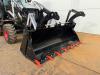 HexL 420x 4WD - UNUSED! Telescopic - 4/1 Bucket + Foto 17 thumbnail