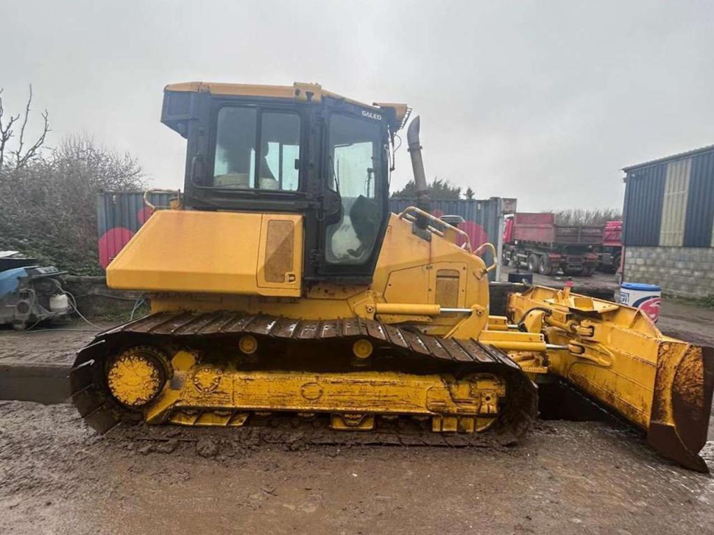 Komatsu D51PX-22 Foto 4