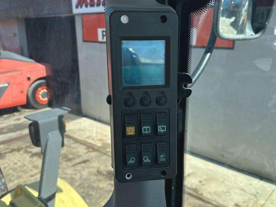 New Holland W130 Foto 17