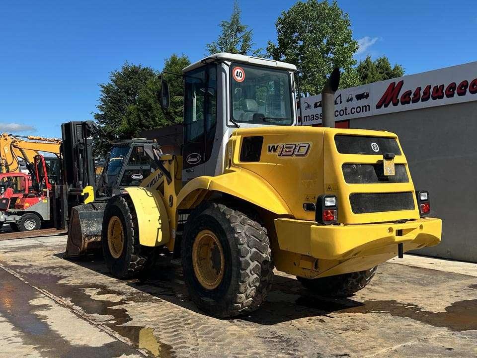 New Holland W130 Foto 3