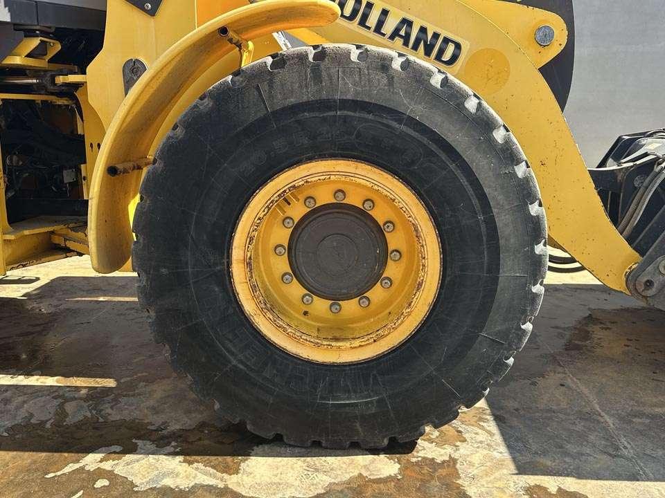 New Holland W130 Foto 6
