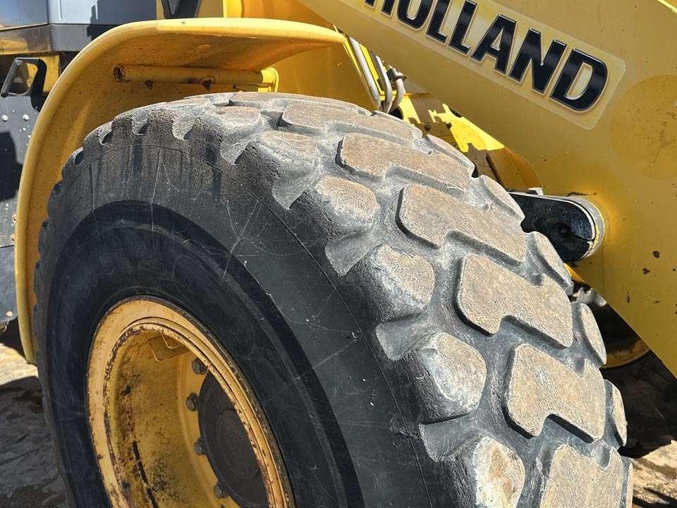 New Holland W130 Foto 7