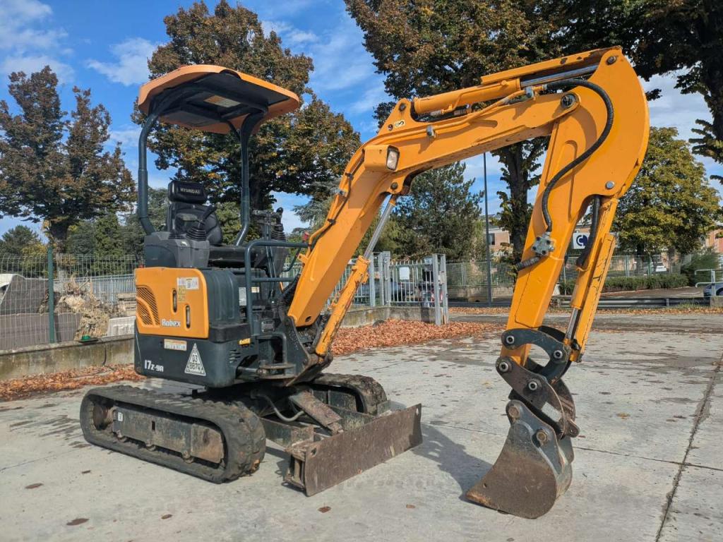 Hyundai 17Z9a Foto 4