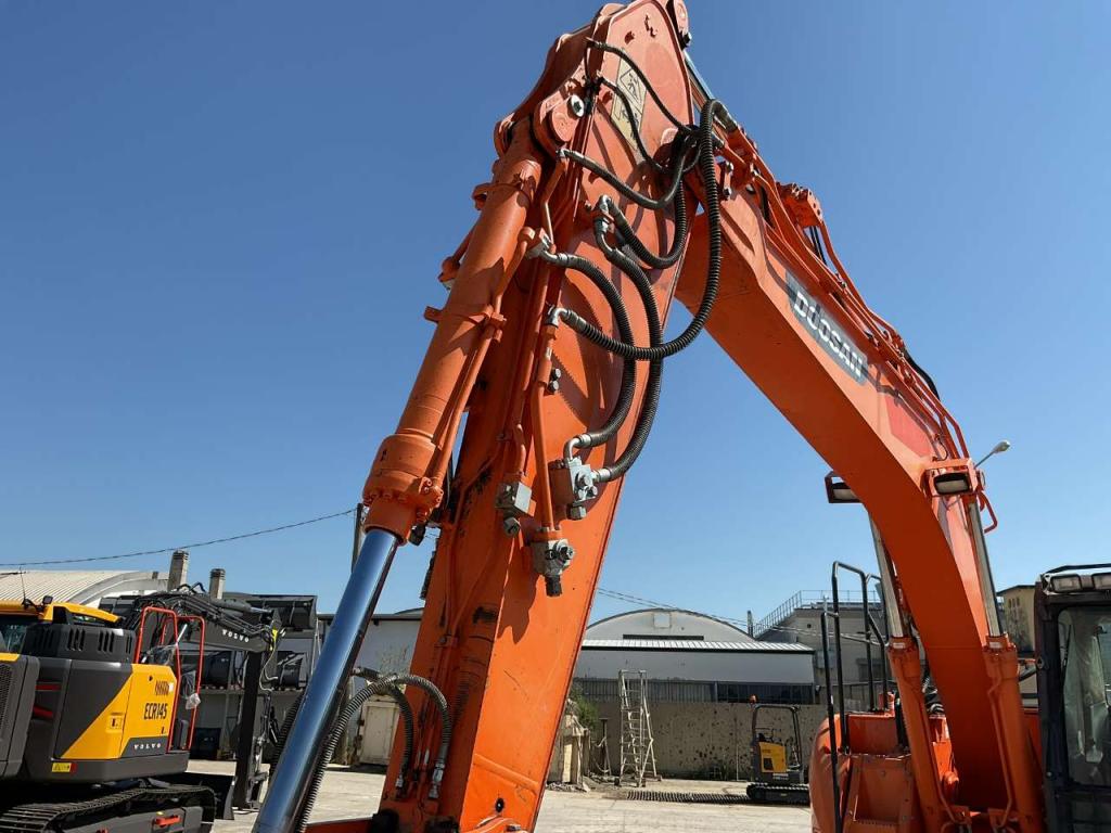 Doosan DX140LCR-3 Foto 5