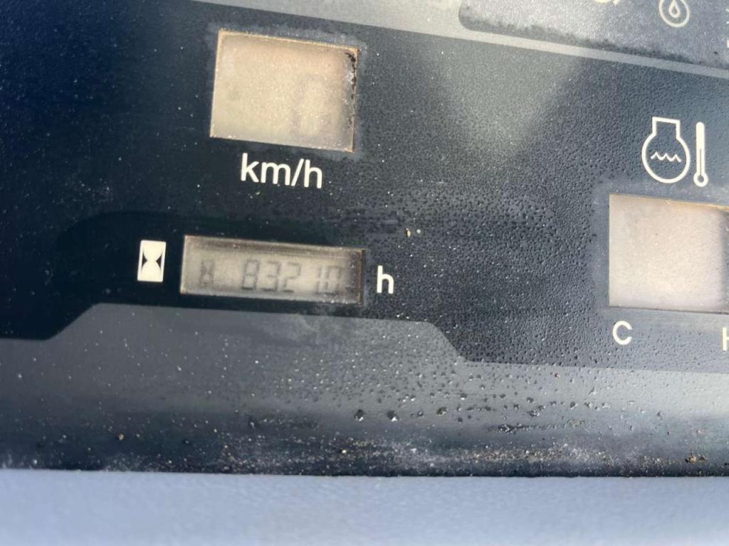 Komatsu WA100 M Foto 17