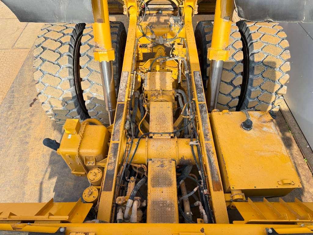 Caterpillar 775F - German Machine / Auto Greasing Foto 24