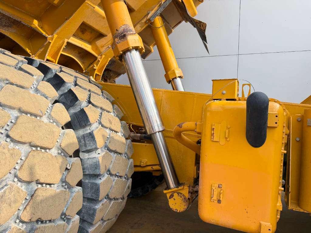 Caterpillar 775F - German Machine / Auto Greasing Foto 30