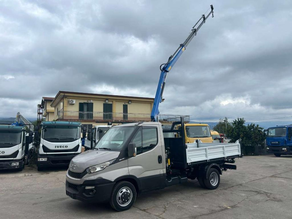 Iveco DAILY 35-130 Foto 12
