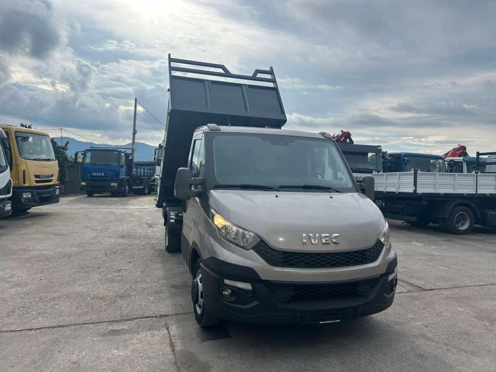 Iveco DAILY 35-130 Foto 18