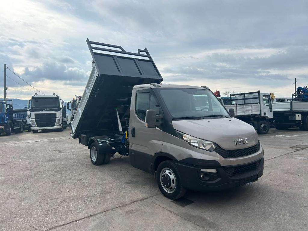 Iveco DAILY 35-130 Foto 19