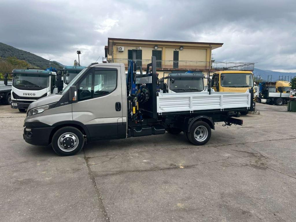 Iveco DAILY 35-130 Foto 2